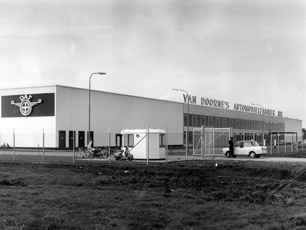 05-60-years-of-DAF-production-in-Belgium-about-1970.jpg