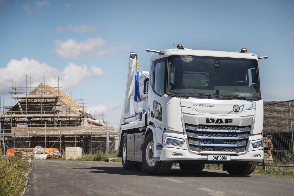12-New-Generation-DAF-XD-Electric.jpg