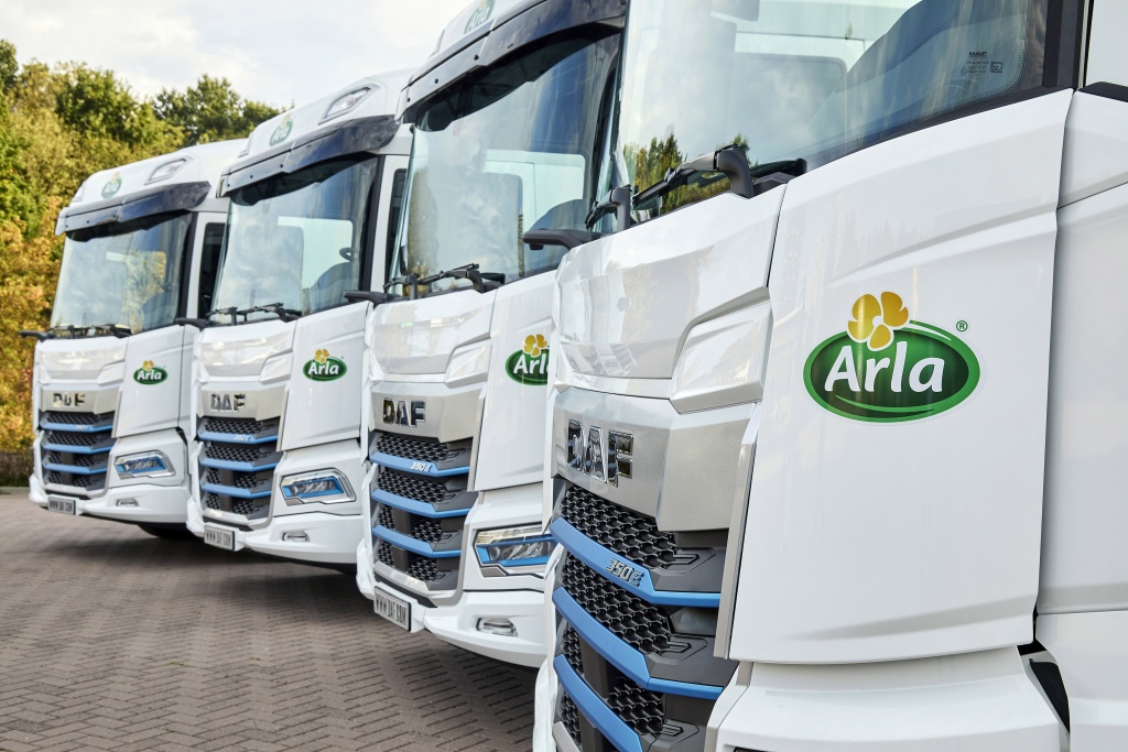 Arla-Foods-improves-its-transport-with-DAF-XD-Electric-02.jpg