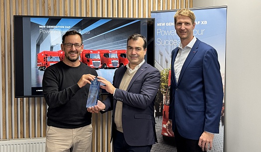 
	NEW GENERATION DAF XB CROWNED "TOP LIGHT TRUCK"														